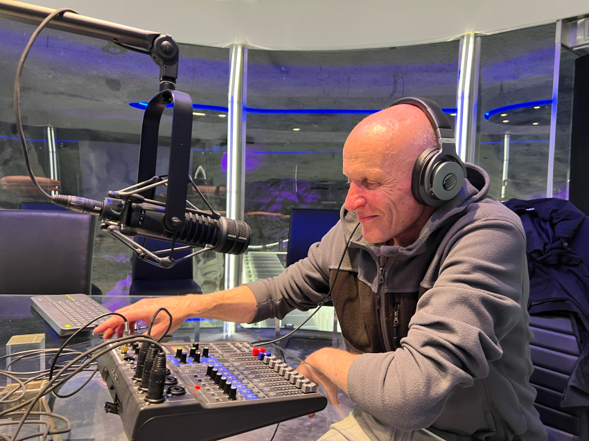 Fotoshopda yalangoch Maksim